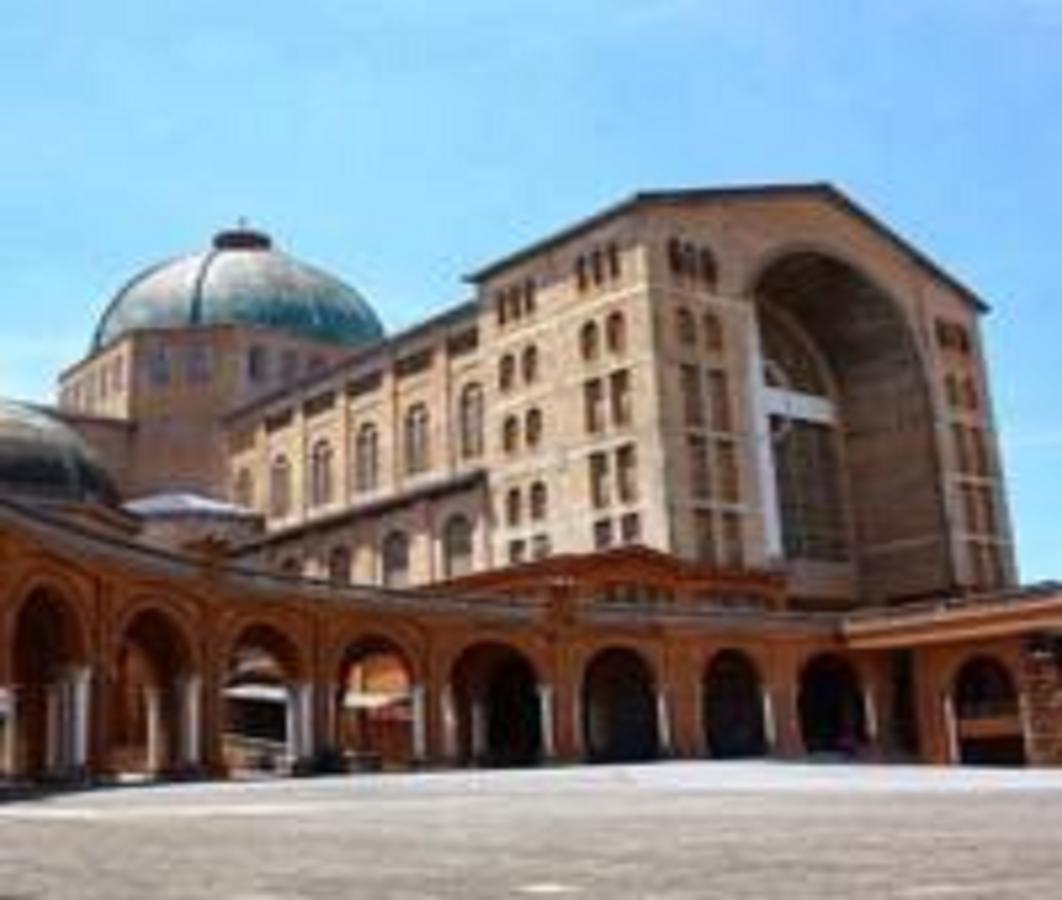 Hotel Mae Rainha Апаресида Экстерьер фото